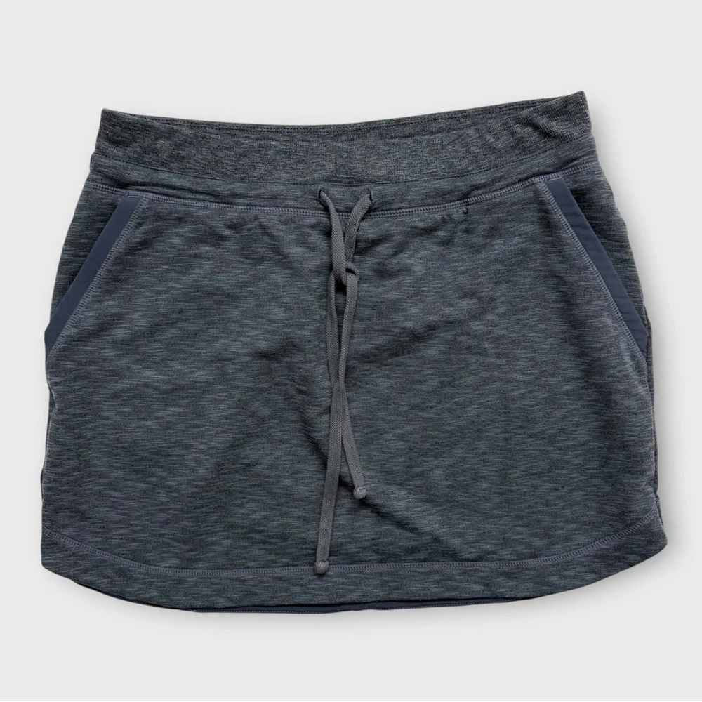 Athleta Techie‎ Terry Mini Skirt Size Medium Heathered Gray